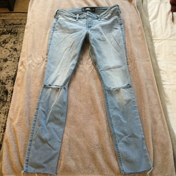 Hollister Denim - Light Wash Distressed Hollister Jean Leggings.  Size 5. Waist 27.